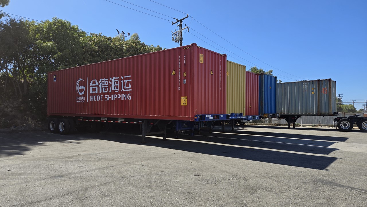 Ship2China使用全套美国标准的重型包装材料对客户的家具、钢琴、艺术品进行专业打包，在中国则由全资子公司报关行负责清关、熟悉中国海关对于进境分离运输行李的清关及免税规定及商检查验，最后送货上门到府就定位，全程合同由美国Ship2China承担法律责任，无论是私人行李大件家具钢琴艺术品海运回国，或20/40 呎集装箱进行整体家庭搬迁，Ship2China 均可提供一站式完整服务，从美国装柜出口报关、中国国内拆柜清关查验，Door to Door门到门到府打包取货及送货到府，清关保税仓储客制化服务，海运回国价格合理不会中途加价，美国海运回国时间约6-10周，Ship2China在美国及中国均有注册合法运输公司及报关行，美国搬家公司注册在加州洛杉矶(USDOT #3348878, MC No.:MC1070277)，Ship2China在中国报关行注册营业执照代码:91350200MADMJBPG4T，华人经营中英文沟通